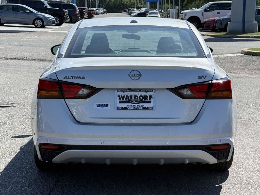 Used 2024 Nissan Altima 2.5 SV Sedan