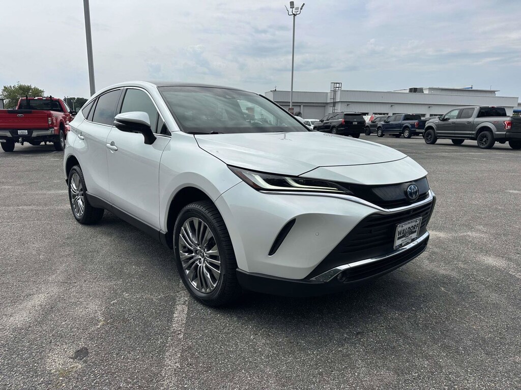Used 2023 Toyota Venza