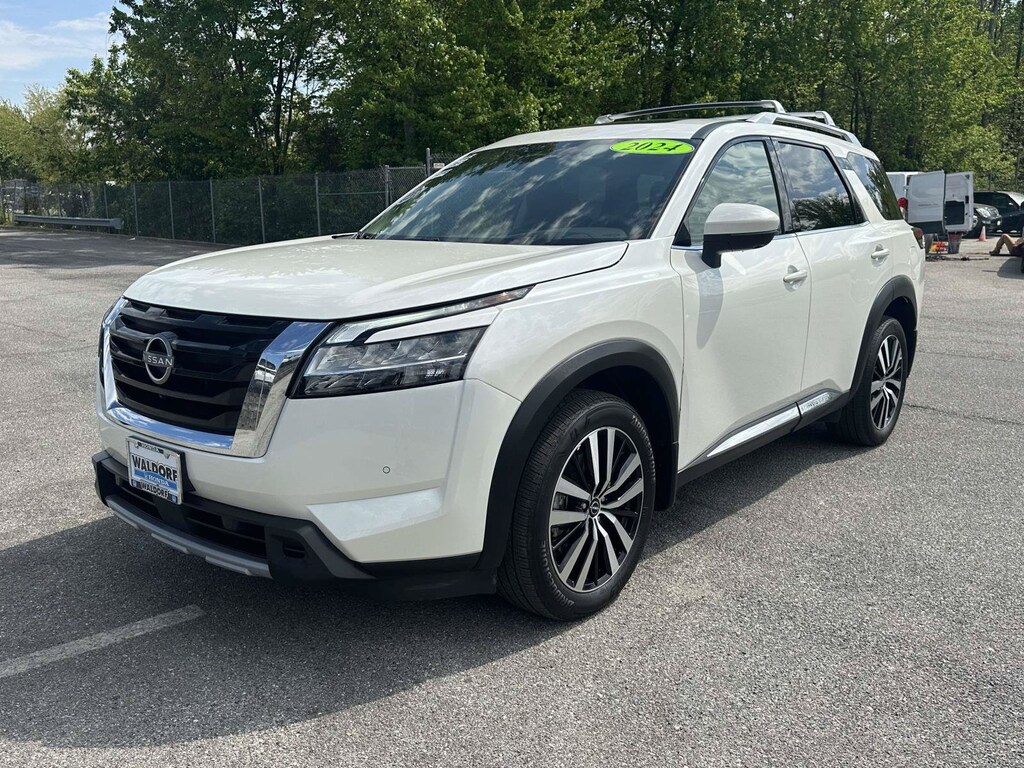 Used 2024 Nissan Pathfinder Platinum Platinum 4WD
