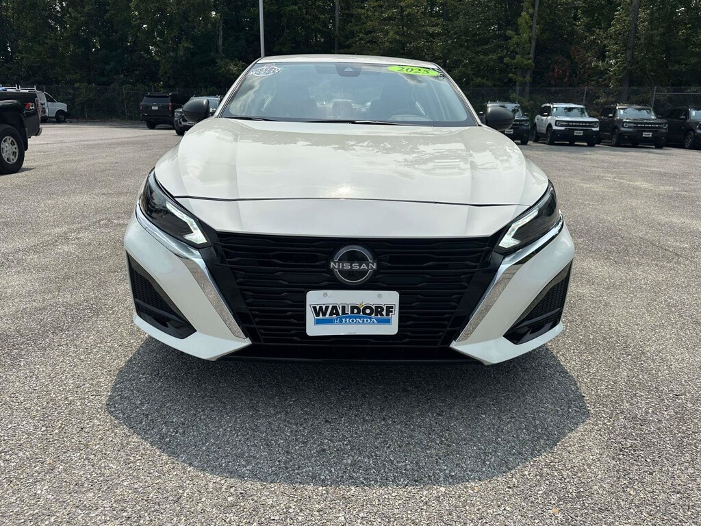 Used 2025 Nissan Altima SV SV FWD