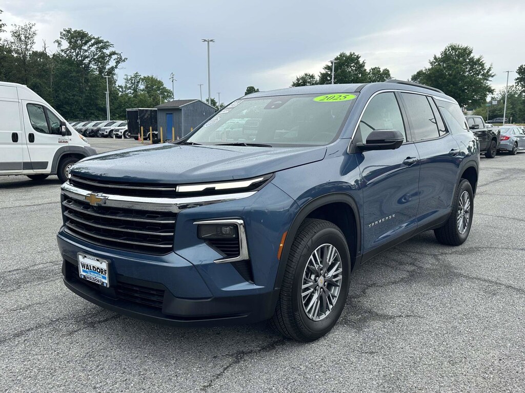 Used 2025 Chevrolet Traverse FWD LT FWD LT w/1LT