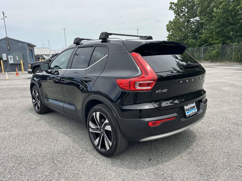Used 2023 Volvo XC40 Ultimate Bright Theme B5 AWD Ultimate Bright Theme