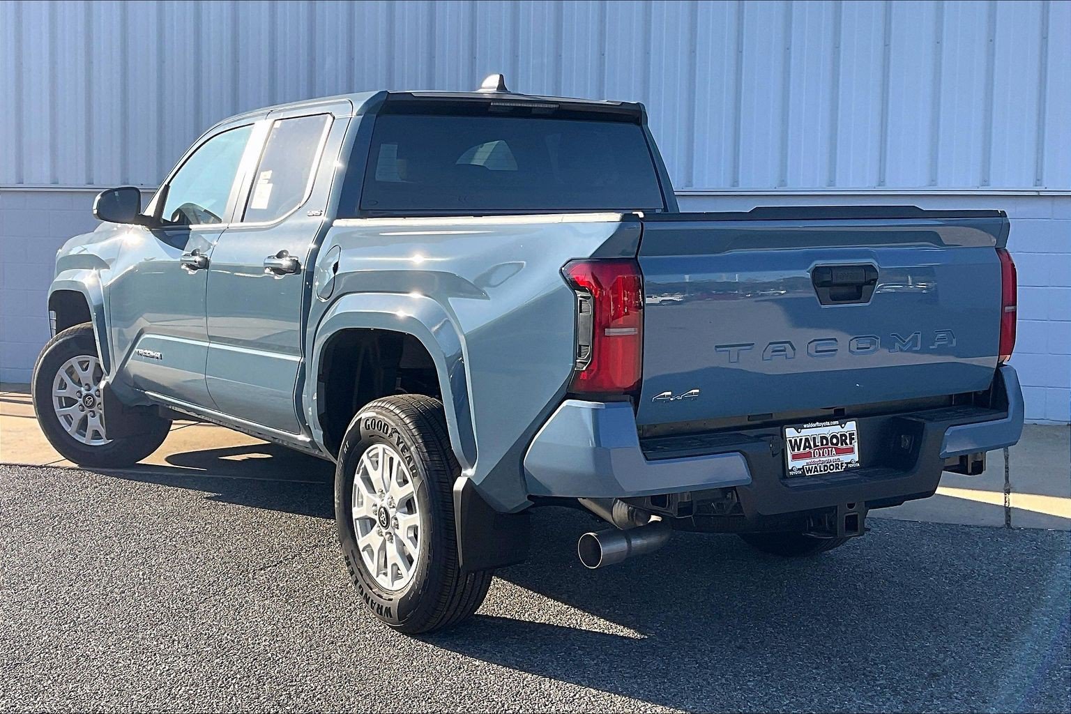 New 2026 Toyota Tacoma 4WD SR5 SR5 Double Cab 5 Bed AT