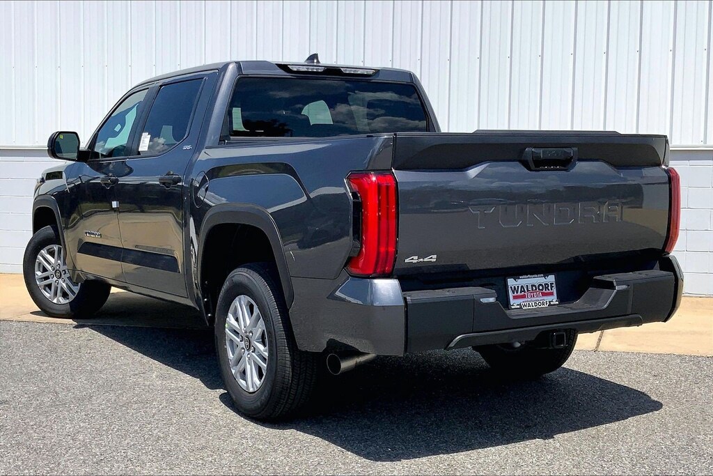 New 2026 Toyota Tundra 4WD SR5 SR5 CrewMax 5.5 Bed