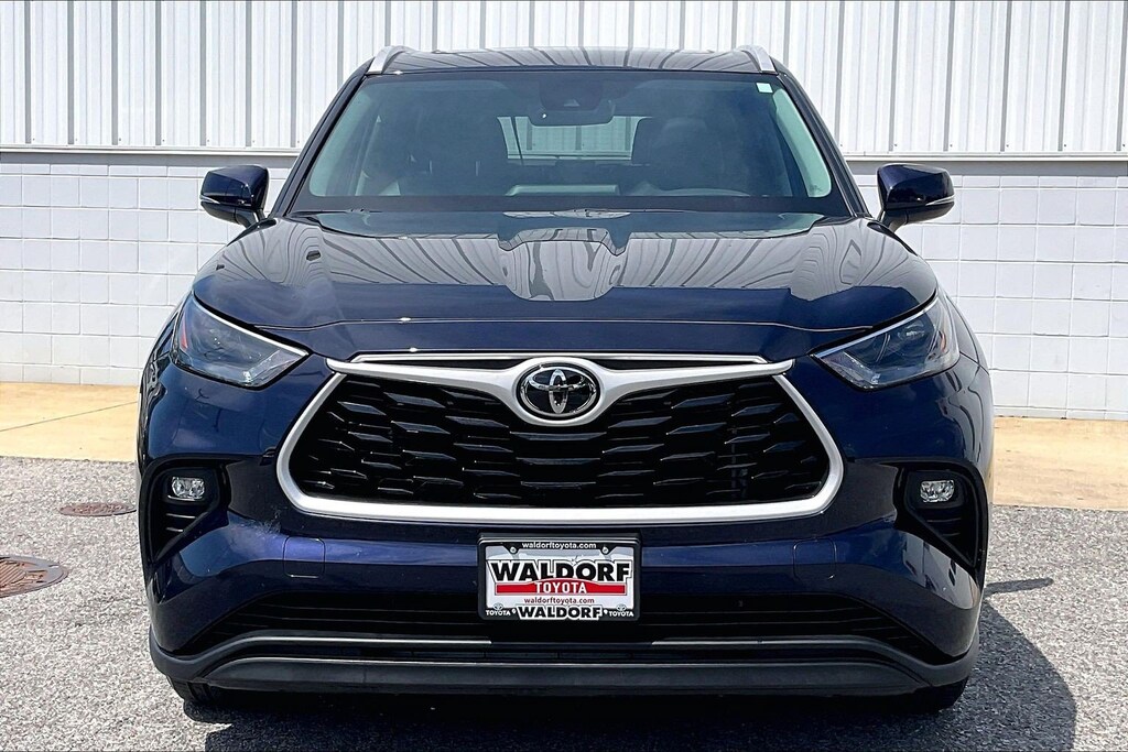Used 2026 Toyota Highlander XLE XLE AWD