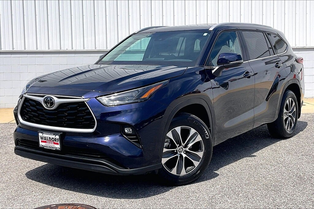 Used 2026 Toyota Highlander XLE XLE AWD