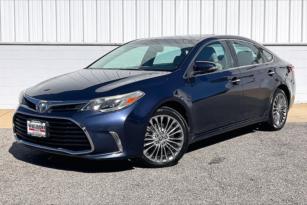 Used 2016 Toyota Avalon Limited Sedan