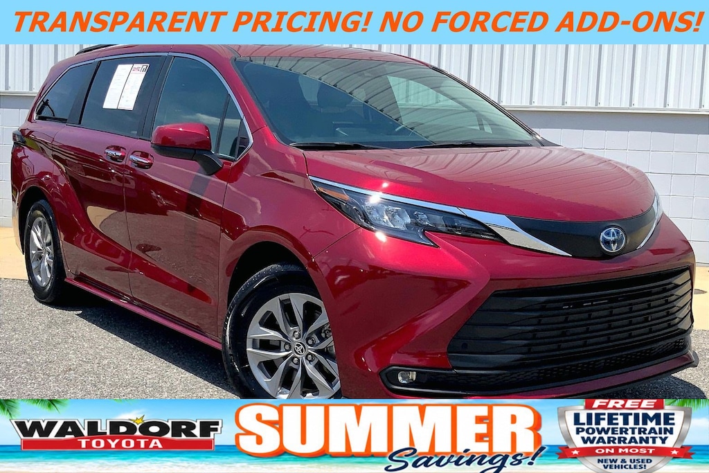 Used 2025 Toyota Sienna XLE XLE FWD 8-Passenger