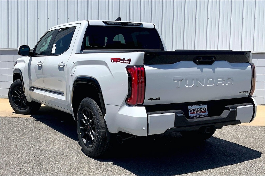 New 2026 Toyota Tundra 4WD Platinum Hybrid Platinum Hybrid CrewMax 5.5 Bed