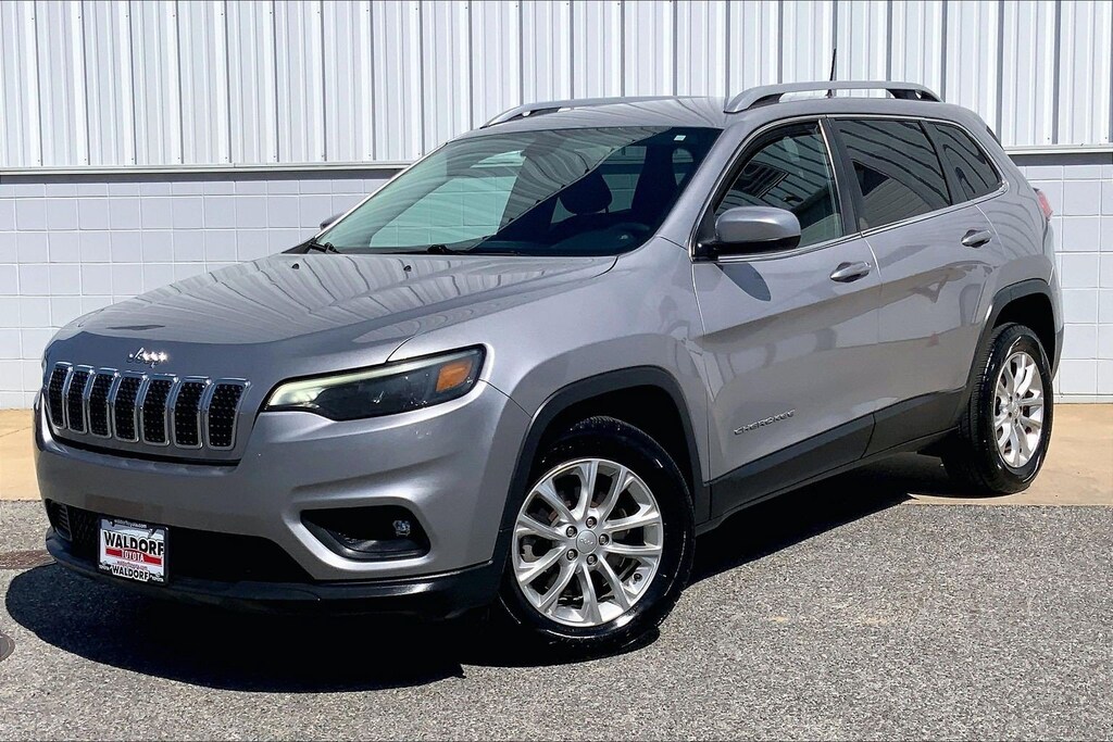 Used 2019 Jeep Cherokee Latitude Latitude FWD