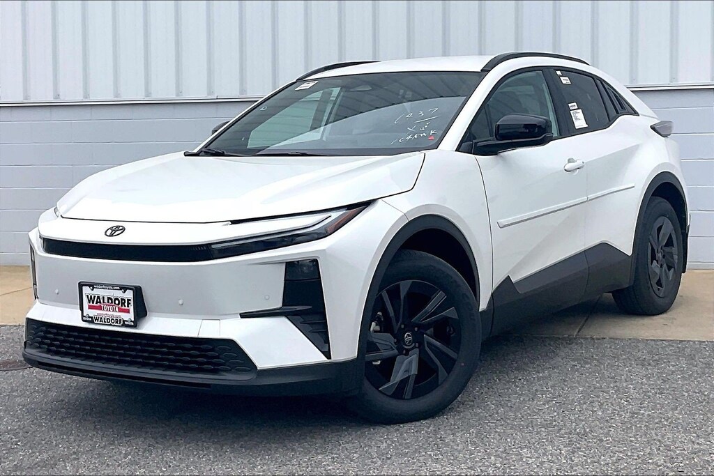New 2026 Toyota C-HR SE SE AWD