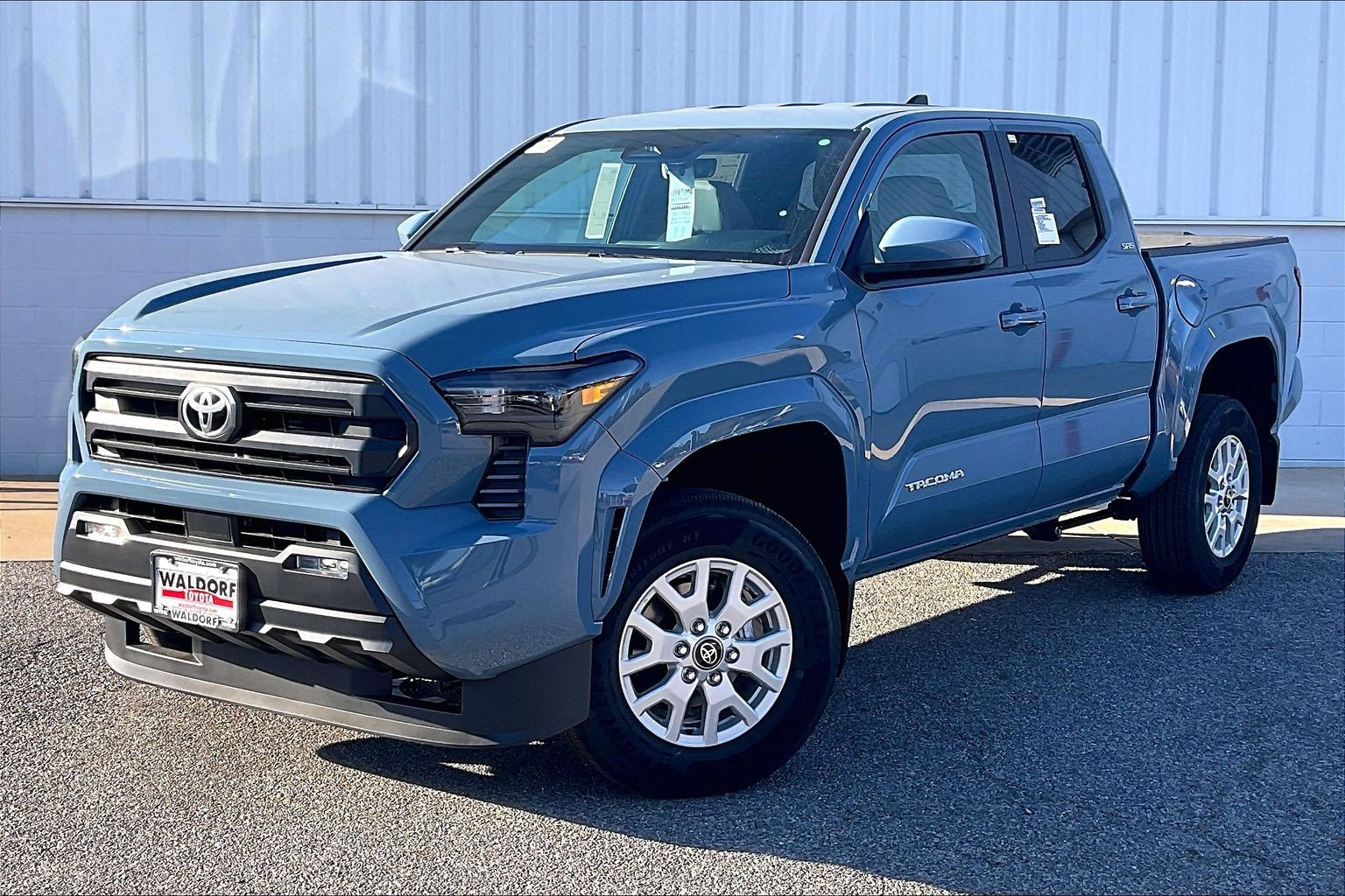 New 2026 Toyota Tacoma 4WD SR5 SR5 Double Cab 5 Bed AT