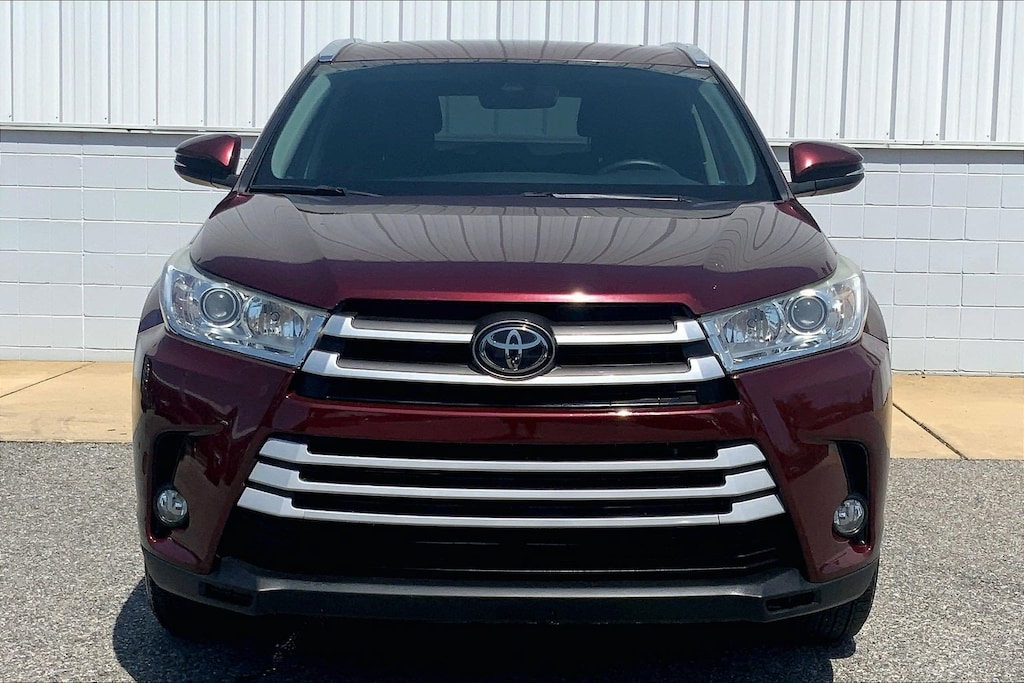 Used 2018 Toyota Highlander XLE XLE V6 AWD