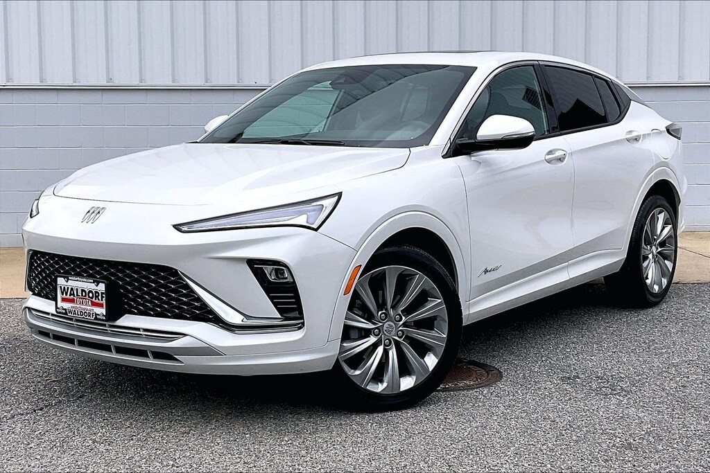 Used 2025 Buick Envista Avenir FWD Avenir