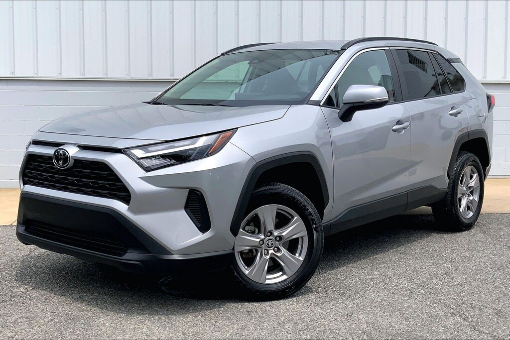 Used 2025 Toyota RAV4 XLE XLE FWD