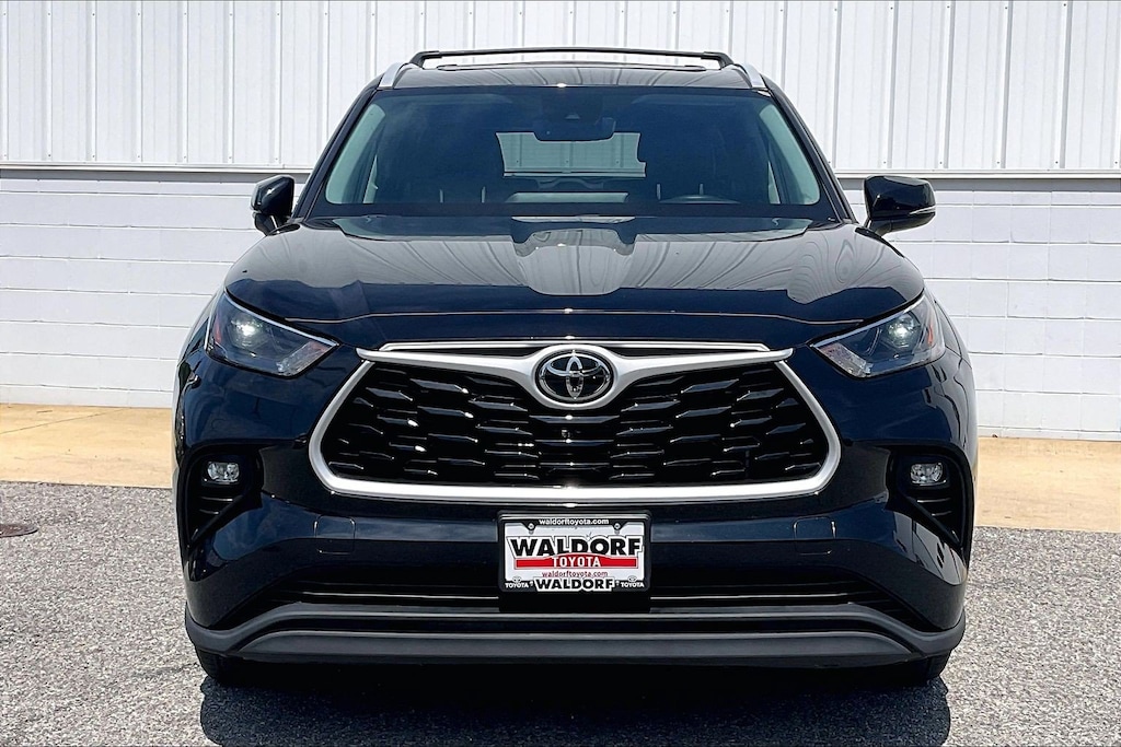 Used 2023 Toyota Highlander XLE XLE AWD