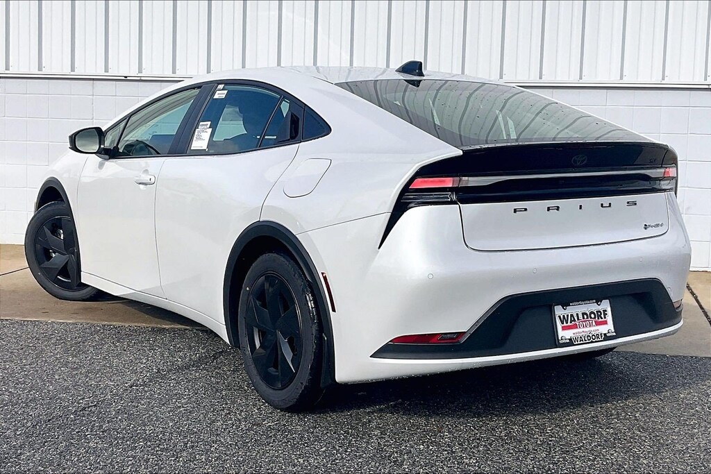 New 2026 Toyota Prius Plug-In Hybrid SE SE