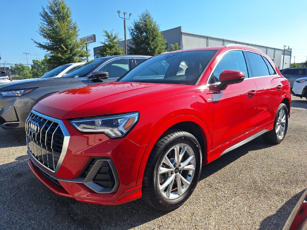 2025 Audi Q3 Premium