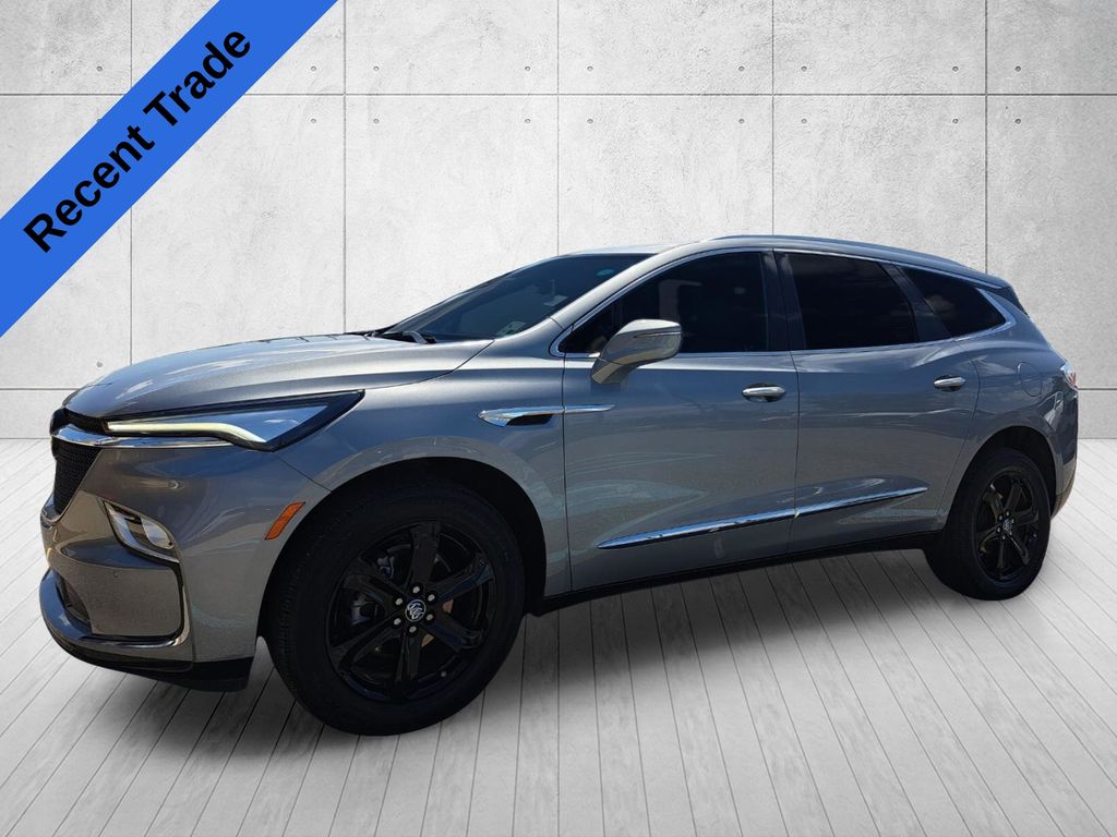 2023 Buick Enclave Essence's photo