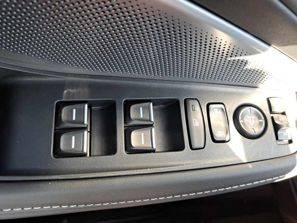 2026 Acura MDX Technology Package - Photo 16
