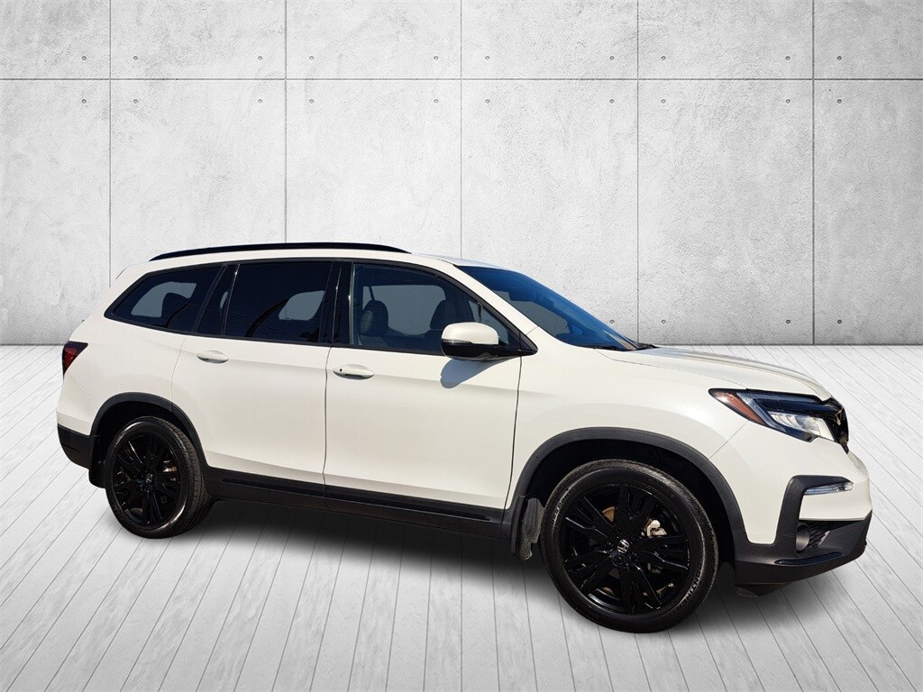 2022 Honda Pilot Black Edition photo 3