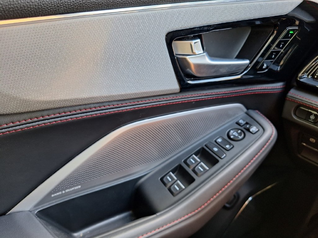 2025 Acura MDX A-Spec Package - Photo 20