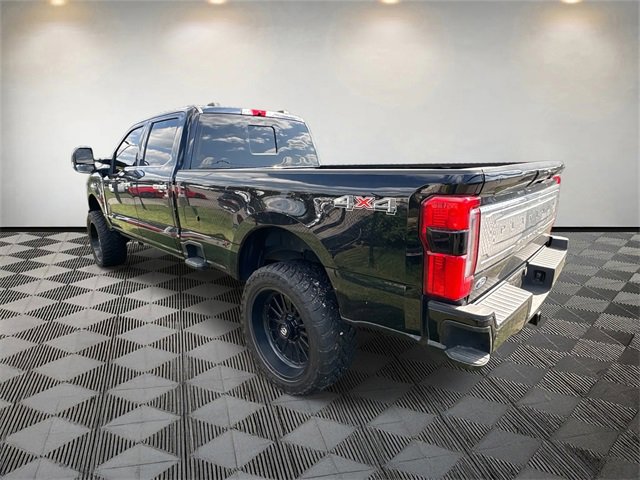 2023 Ford F-250 Platinum photo 2