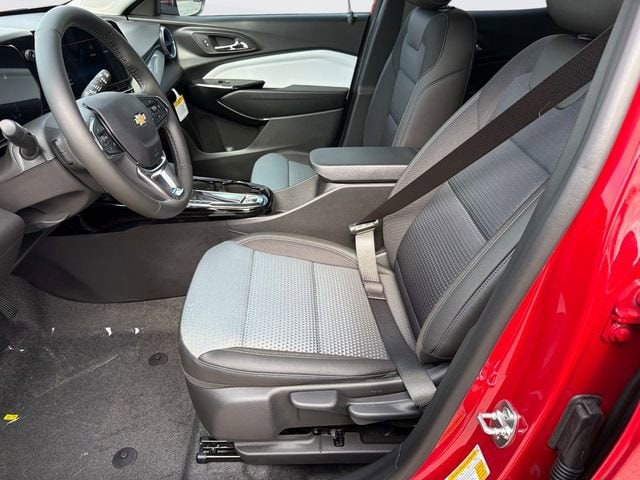 2026 Chevrolet Trax LT - Photo 21
