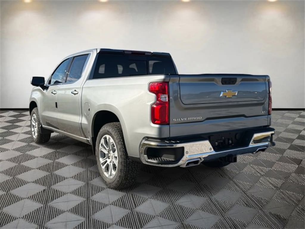 New 2026 Chevrolet Silverado 1500 LTZ Truck Crew Cab