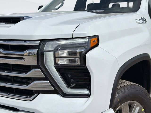 2026 Chevrolet Silverado 2500 HD High Country - Photo 9