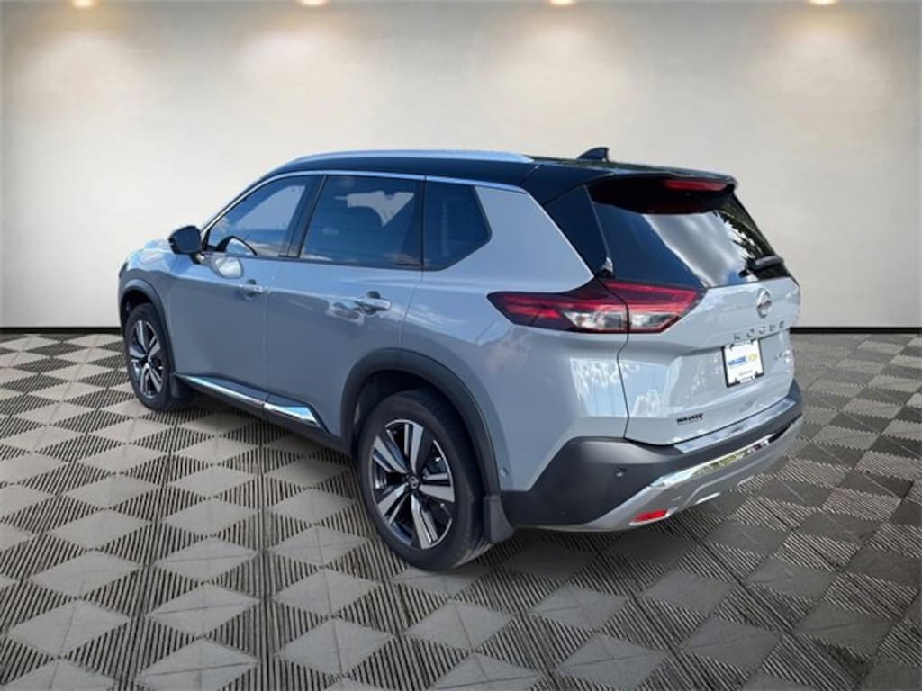 Used 2021 Nissan Rogue Platinum SUV