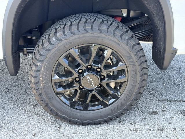 2026 Chevrolet Silverado 2500 HD LTZ - Photo 10