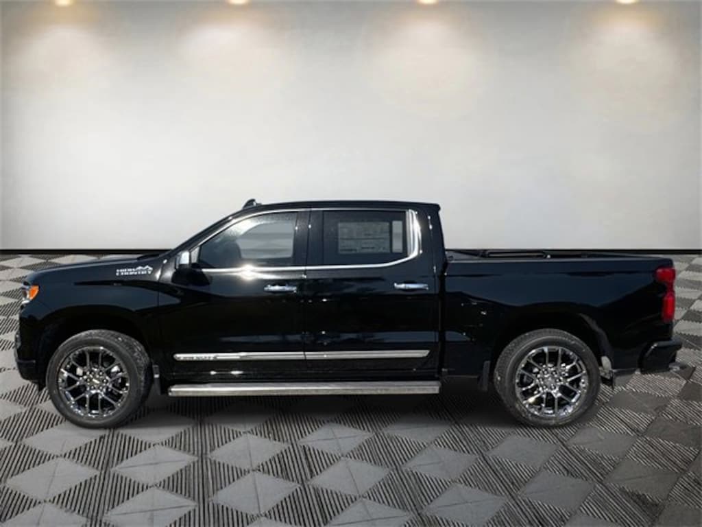 New 2026 Chevrolet Silverado 1500 High Country Truck Crew Cab