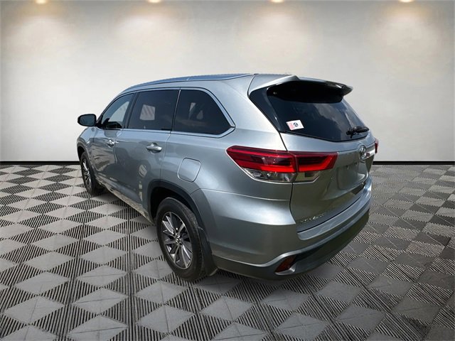 2018 Toyota Highlander SE XLE photo 2
