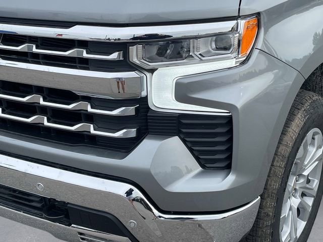 2026 Chevrolet Silverado 1500 LTZ - Photo 9