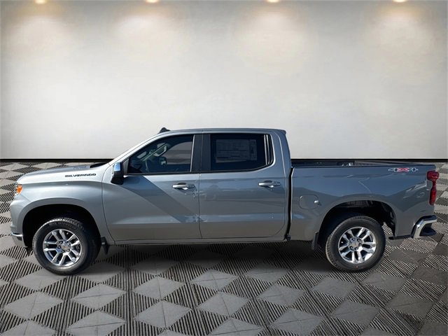 2026 Chevrolet Silverado 1500 LT photo 2