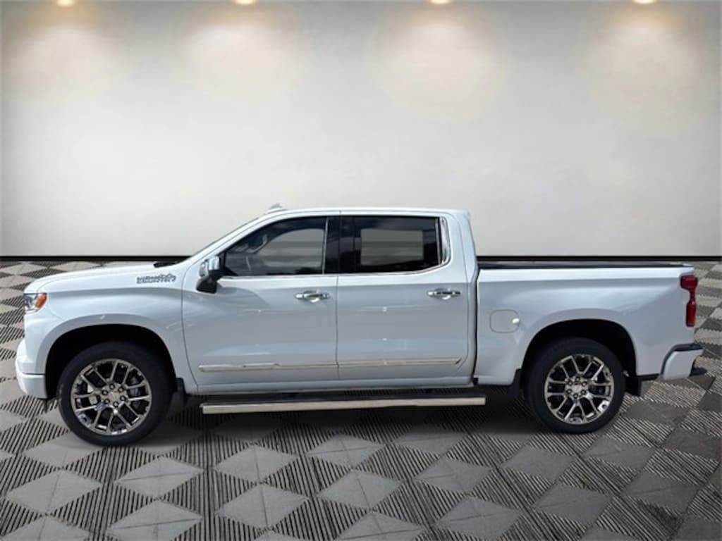 New 2026 Chevrolet Silverado 1500 High Country Truck Crew Cab