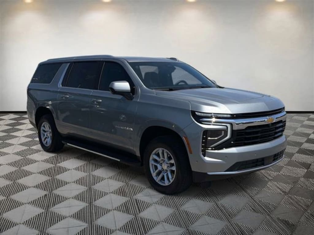 Used 2025 Chevrolet Suburban LS SUV
