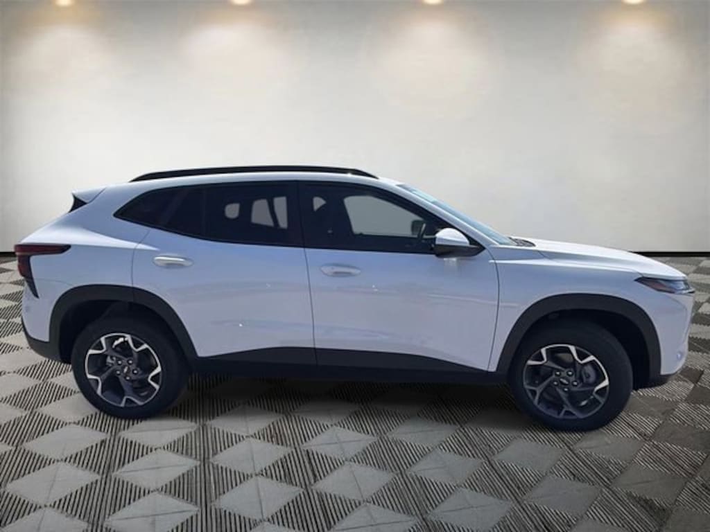 New 2026 Chevrolet Trax LT SUV