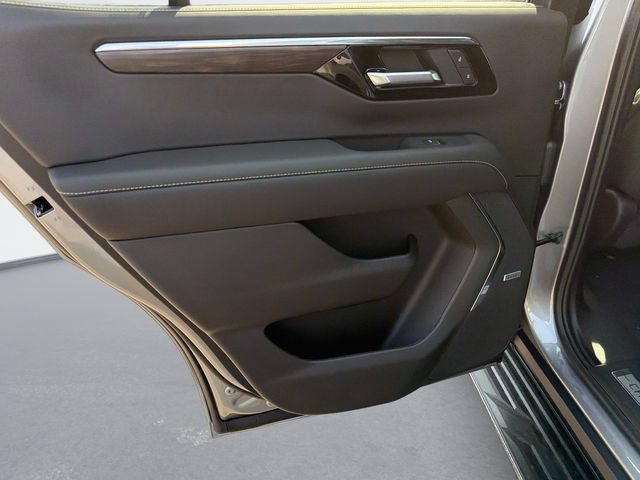 2026 Chevrolet Tahoe Premier - Photo 13