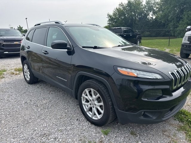 Used 2016 Jeep Cherokee Latitude with VIN 1C4PJLCB9GW336179 for sale in Franklin, TN