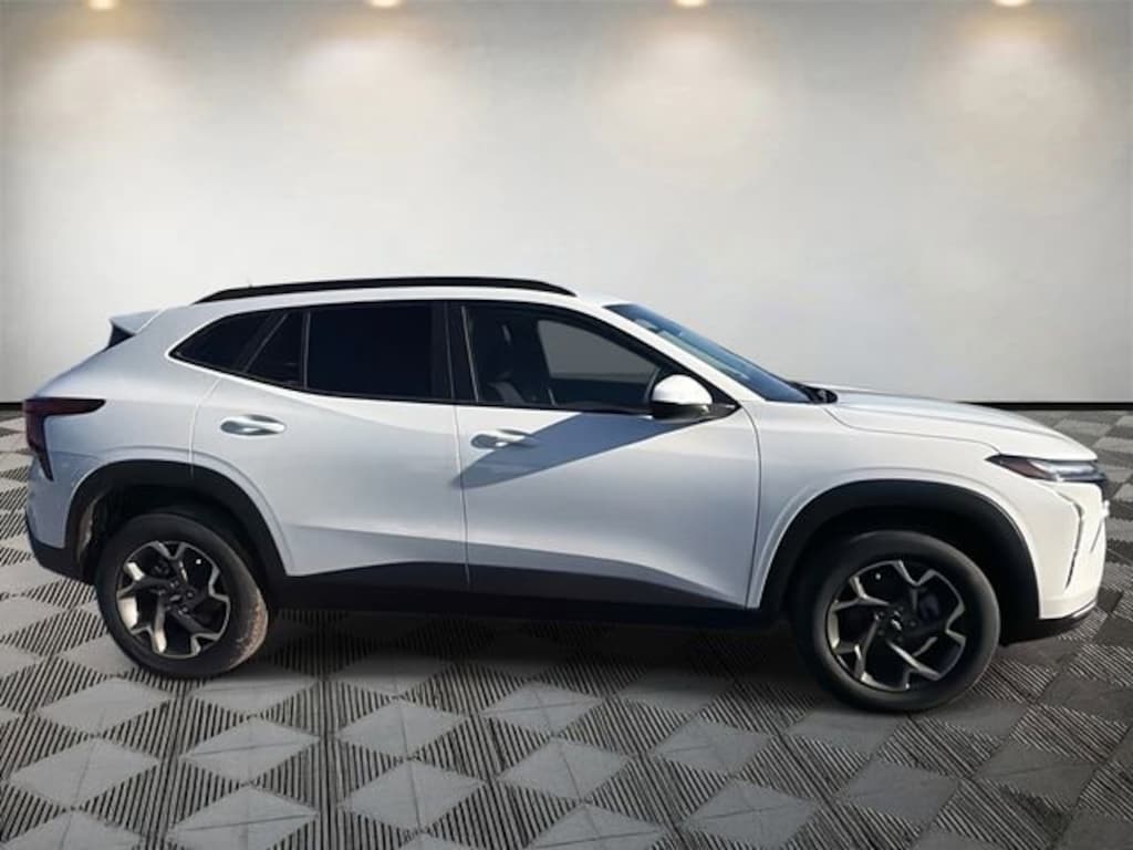 New 2026 Chevrolet Trax LT SUV