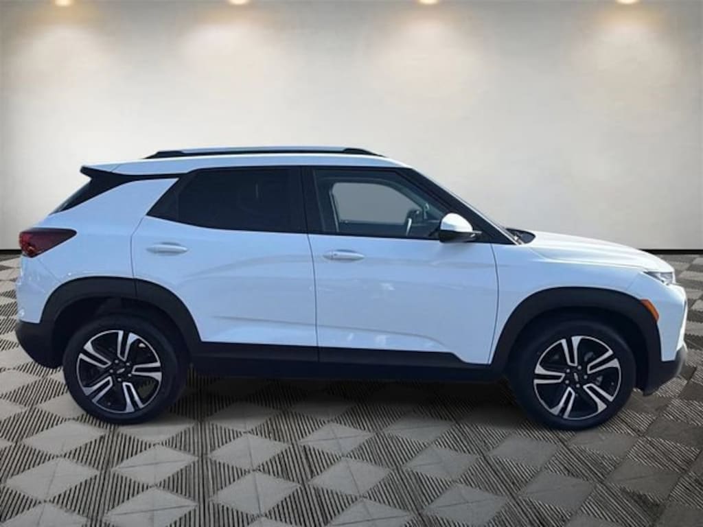 Used 2023 Chevrolet Trailblazer LT SUV
