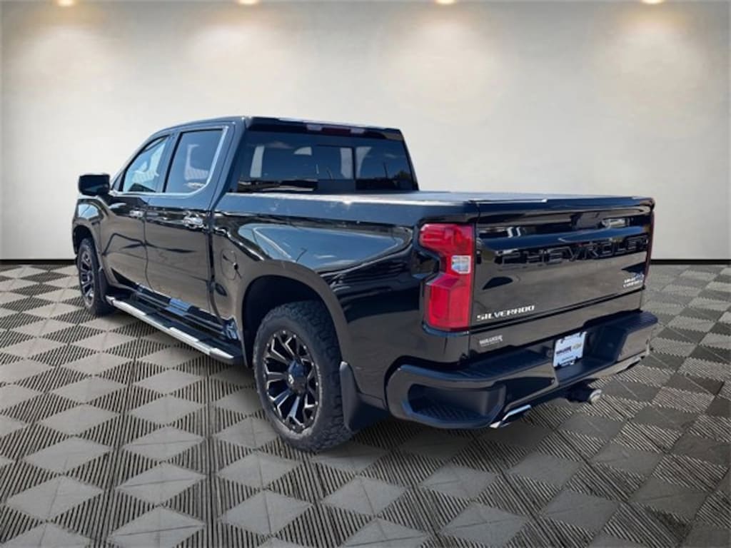 Used 2019 Chevrolet Silverado 1500 High Country Truck