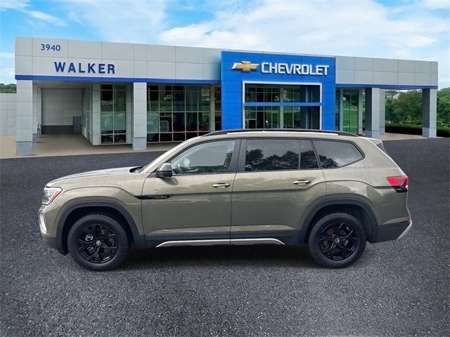 Used 2024 Volkswagen Atlas Atlas Peak Edition with VIN 1V2GR2CA6RC541407 for sale in Franklin, TN