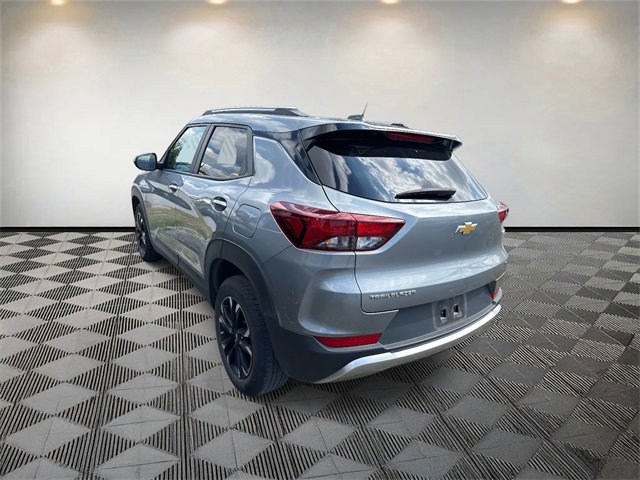 2023 Chevrolet Trailblazer LT photo 2