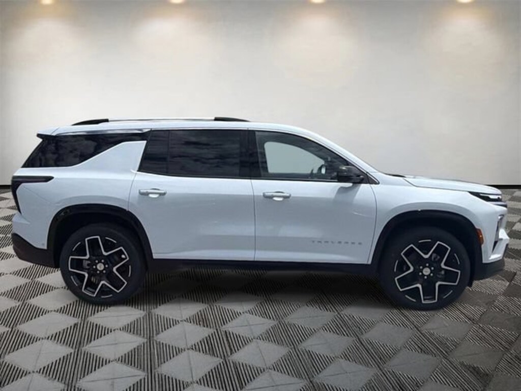 New 2026 Chevrolet Traverse High Country SUV