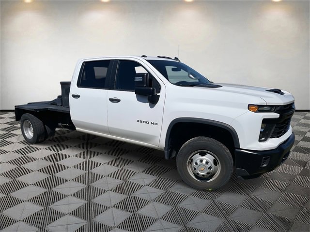 2024 Chevrolet Silverado 3500HD Work Truck photo 2