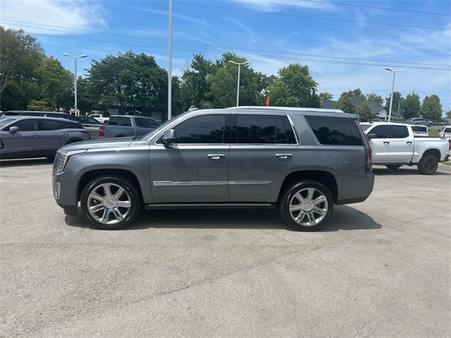 Used 2020 Cadillac Escalade Premium Luxury with VIN 1GYS4CKJ2LR293396 for sale in Franklin, TN