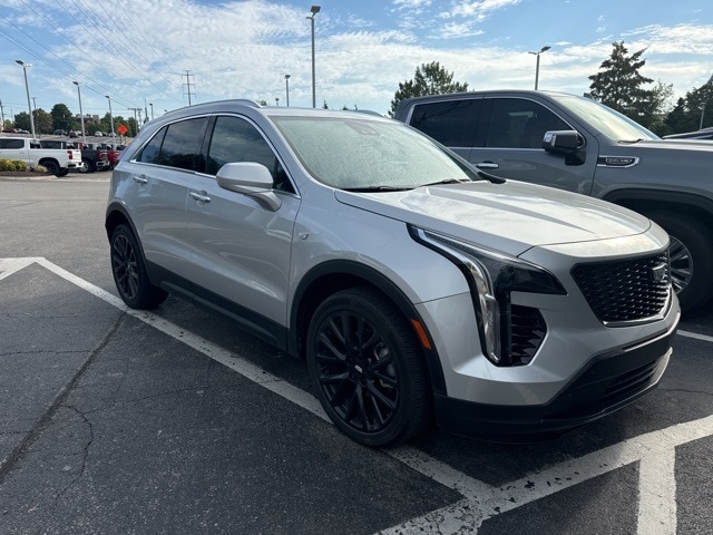 Used 2022 Cadillac XT4 Luxury with VIN 1GYAZAR46NF109325 for sale in Franklin, TN